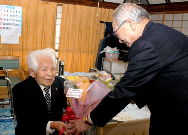 堀田勝次さん１００歳おめでとうございます！の画像
