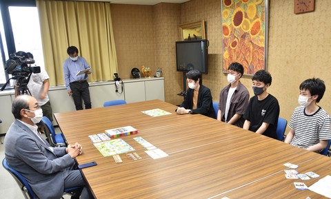 富山県立大学×南砺市　なんとSDGsボードゲームが完成の画像