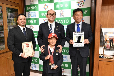 菊池慶祝郎くん、全日本モトクロス選手権優勝を報告の画像