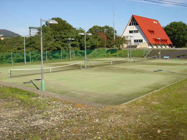 福光里山テニスコートの画像