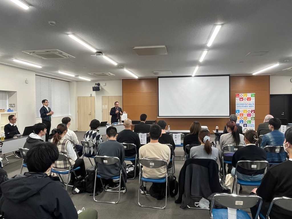 副市長による講評と学生へのメッセージ